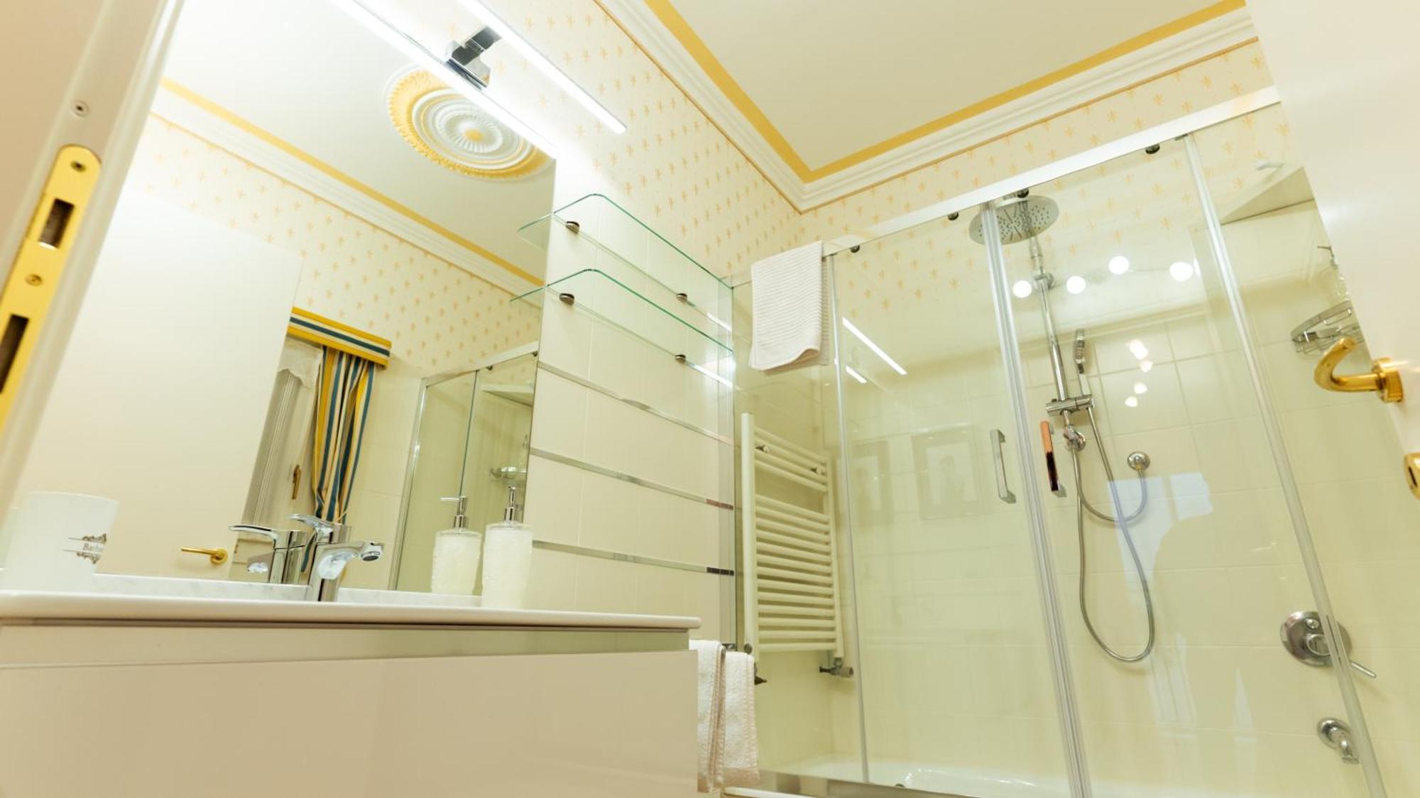 New Cozy Apartment - City Centre เลคโค ภายนอก รูปภาพ